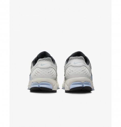 Кросівки жіночі Nike Zoom Vomero 5 (FQ7079-001)