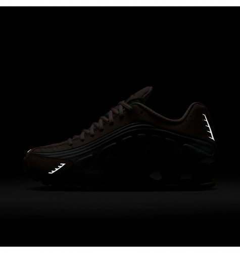 Кросівки жіночі Nike Shox R4 (AR3565-600)