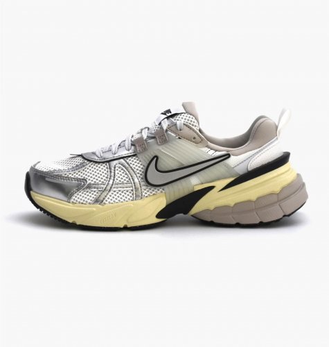 Кросівки жіночі Nike Wmns V2k Run (FD0736-100)