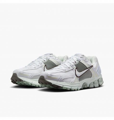Кросівки жіночі Nike Zoom Vomero 5 (FJ2028-103)