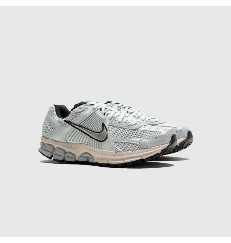 Кросівки жіночі Nike Wmns Zoom Vomero 5 White (FN6742-002)