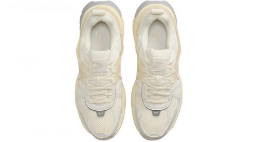 Кросівки жіночі Nike V2k Run "Pale Ivory" (HQ1512-110)