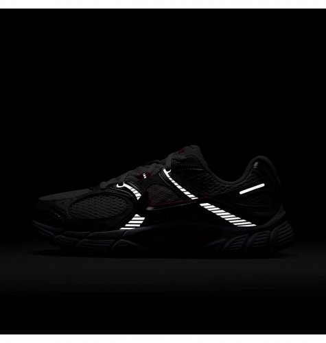 Кросівки жіночі Nike V5 Rnr (HQ7901-100)
