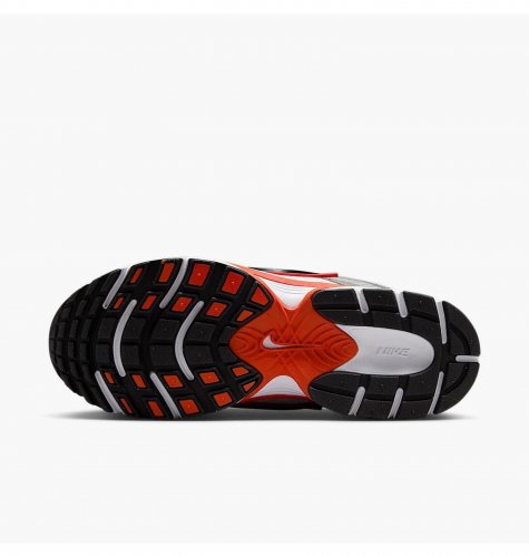 Кросівки жіночі Nike V5 Rnr (HQ7901-100)