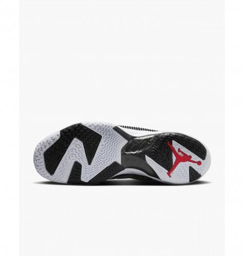 Кросівки чоловічі Nike Air Jordan 37 Low Sneakers (DQ4122-100)