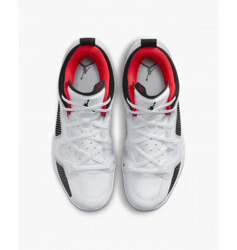 Кросівки чоловічі Nike Air Jordan 37 Low Sneakers (DQ4122-100)