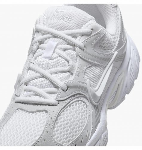 Кросівки чоловічі Nike V5 Rnr White Black Metallic Silver (HQ7901-101)