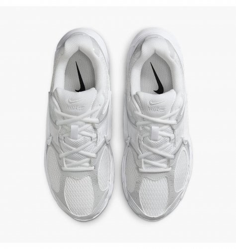 Кросівки чоловічі Nike V5 Rnr White Black Metallic Silver (HQ7901-101)